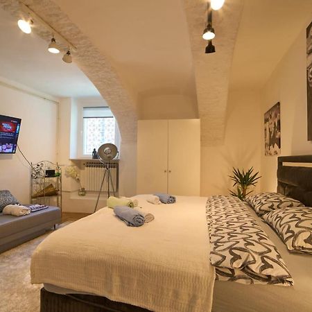 Downtown Secret Apartment 자그레브 외부 사진
